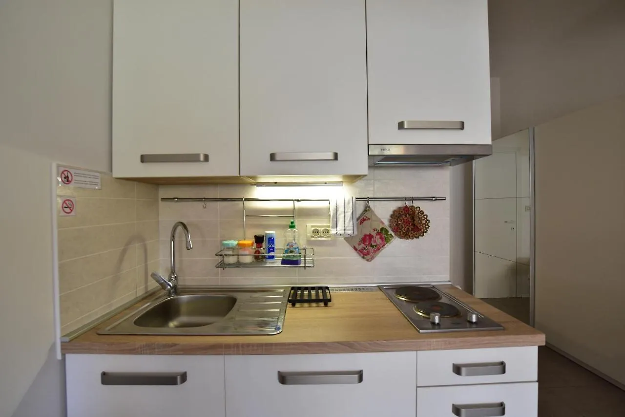 Πανσιόν Apartments And Room In Nature Setting Matulji